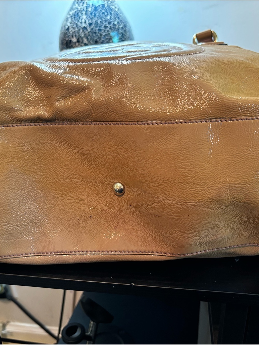 Authentic Gucci Soho Working Tote - Beige Patent Leather - Good Condition - Picture 7 of 15